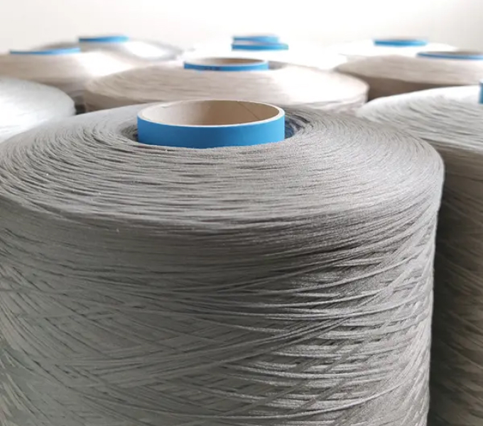 タイルカーペット用原糸のボビン