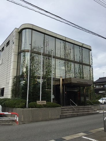 image-middle