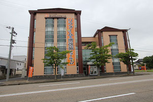 image-middle