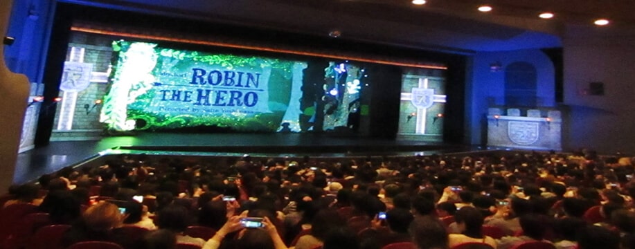 2025年3月公演　開演前の宝塚大劇場内の様子